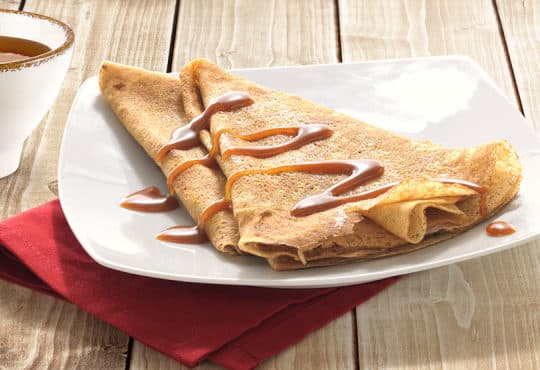 Crêpes fourrées au sucre et beurre salé
